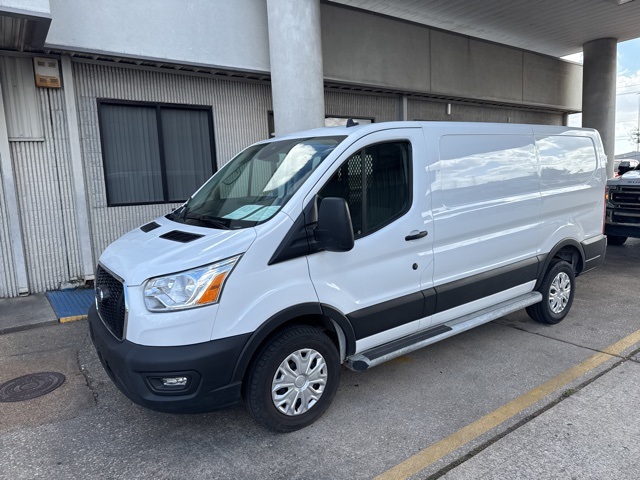 2022 Ford Transit-250 Base