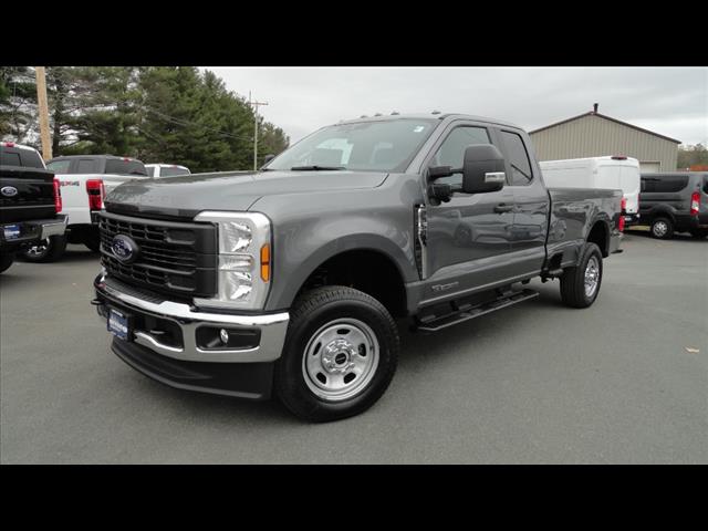 2024 Ford Super Duty F-350® XL