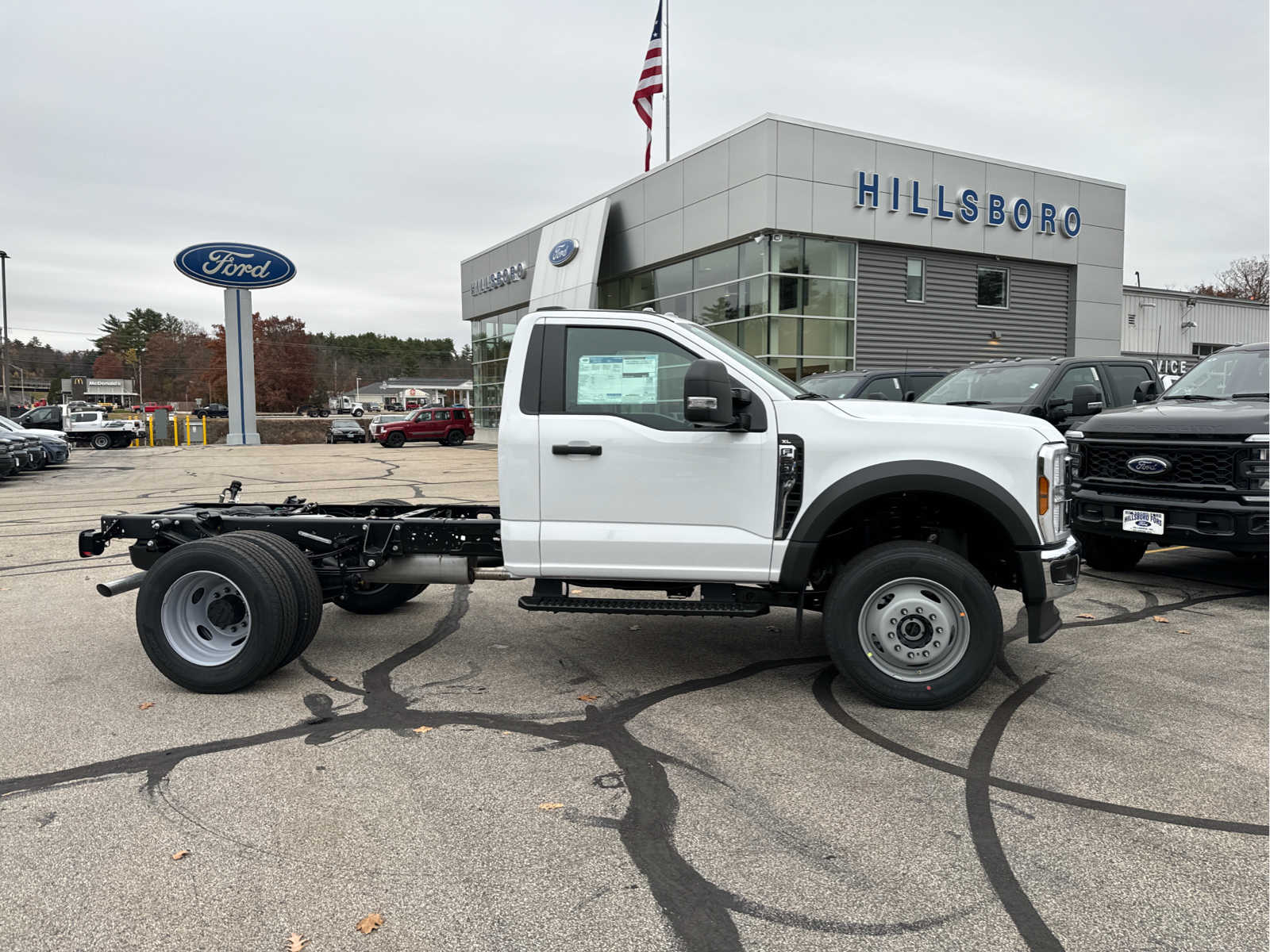 2024 Ford Super Duty F-600 DRW XL 4WD Reg Cab 145 WB 60 CA