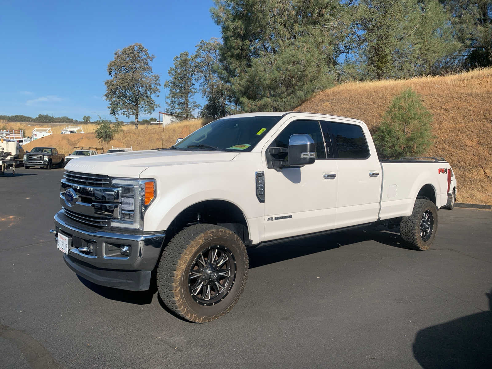 2019 Ford Super Duty F-350 SRW LARIAT 4WD Crew Cab 8 Box