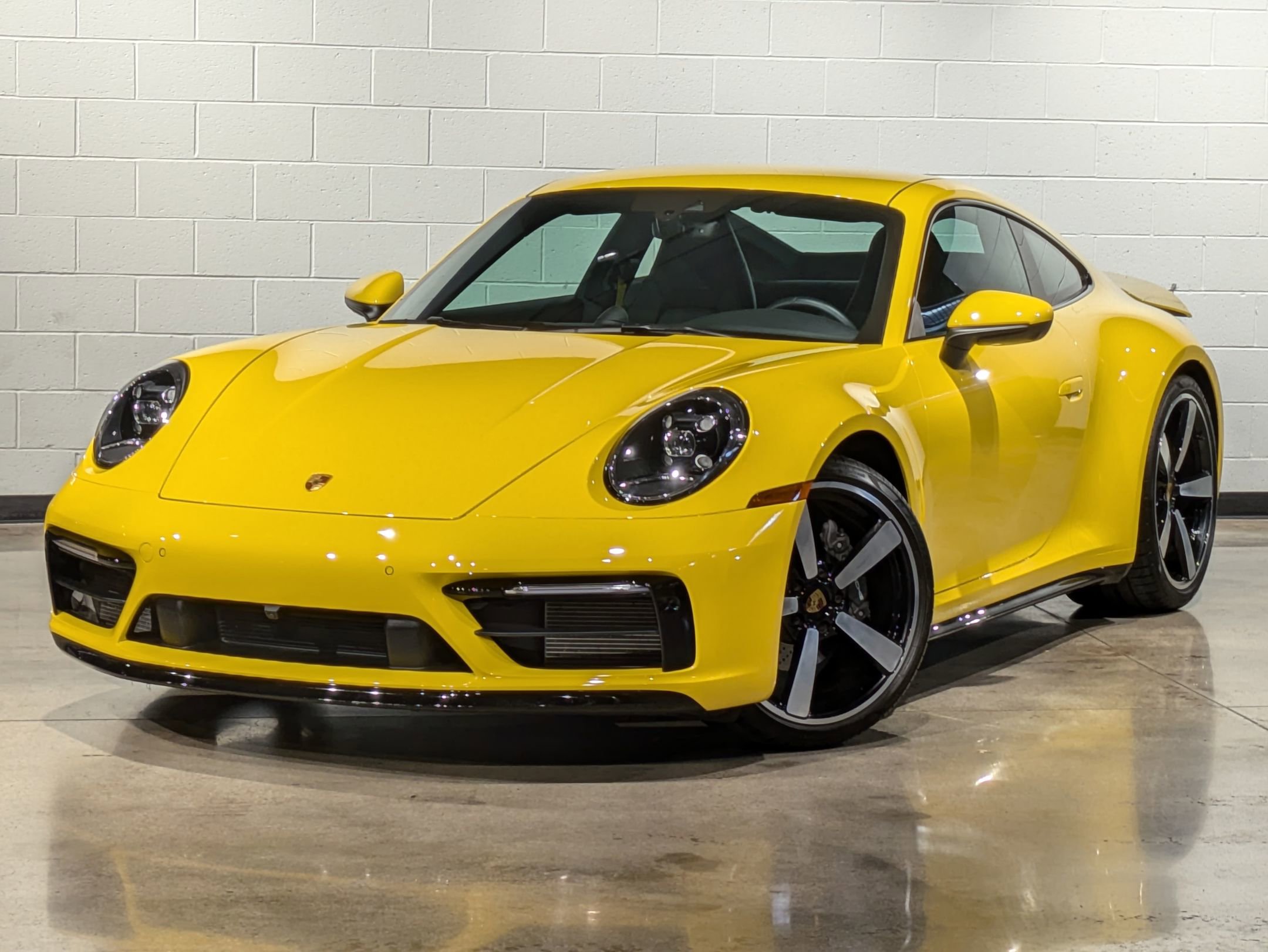 2024 Porsche 911 Carrera