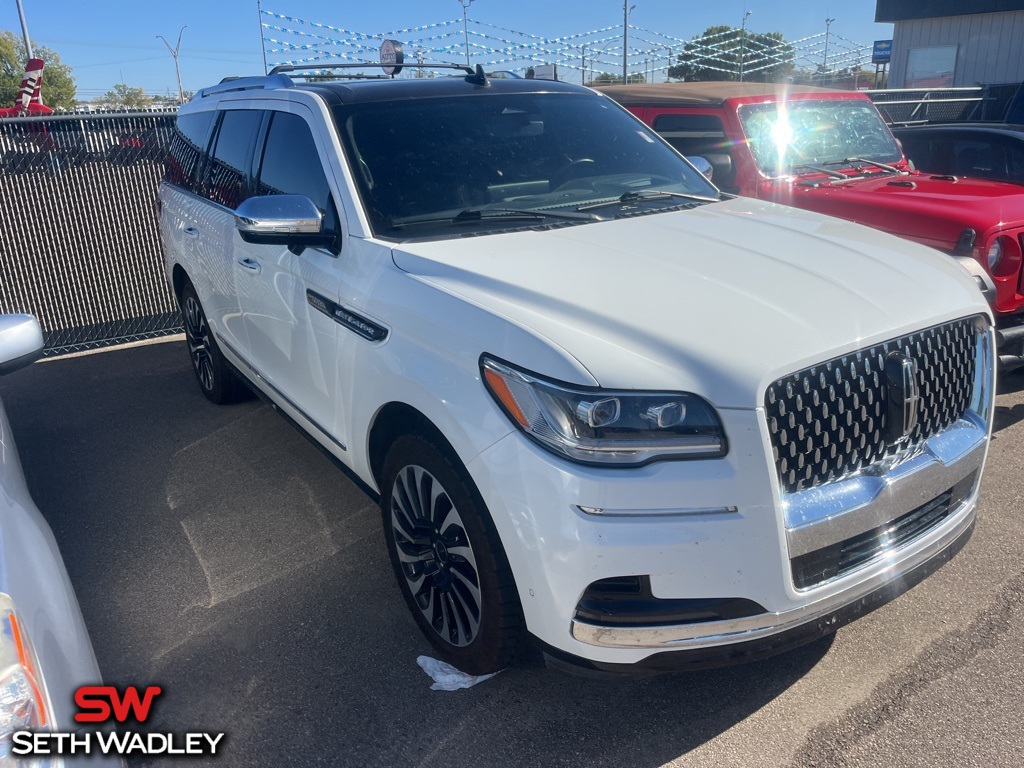 2022 Lincoln Navigator Black Label