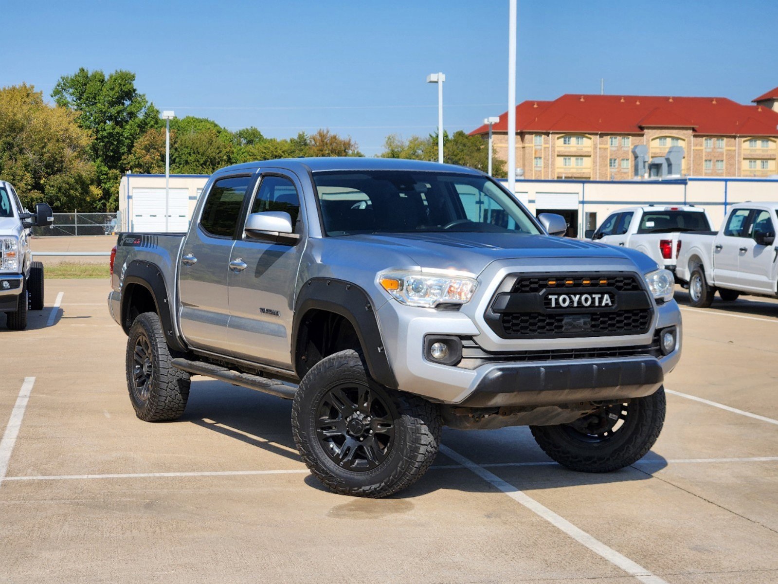 2019 Toyota Tacoma SR