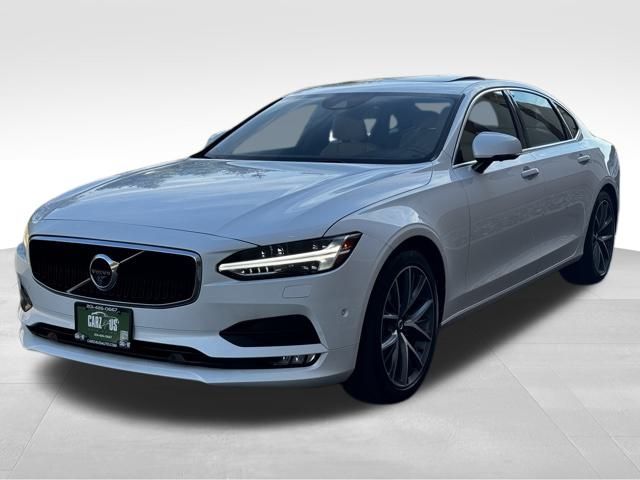 2018 Volvo S90 T5 Momentum