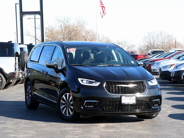 2023 Chrysler Pacifica Hybrid Limited