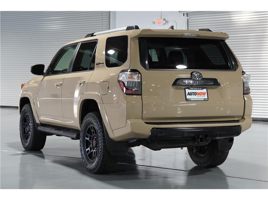 2016 Toyota 4Runner TRD Pro photo 3