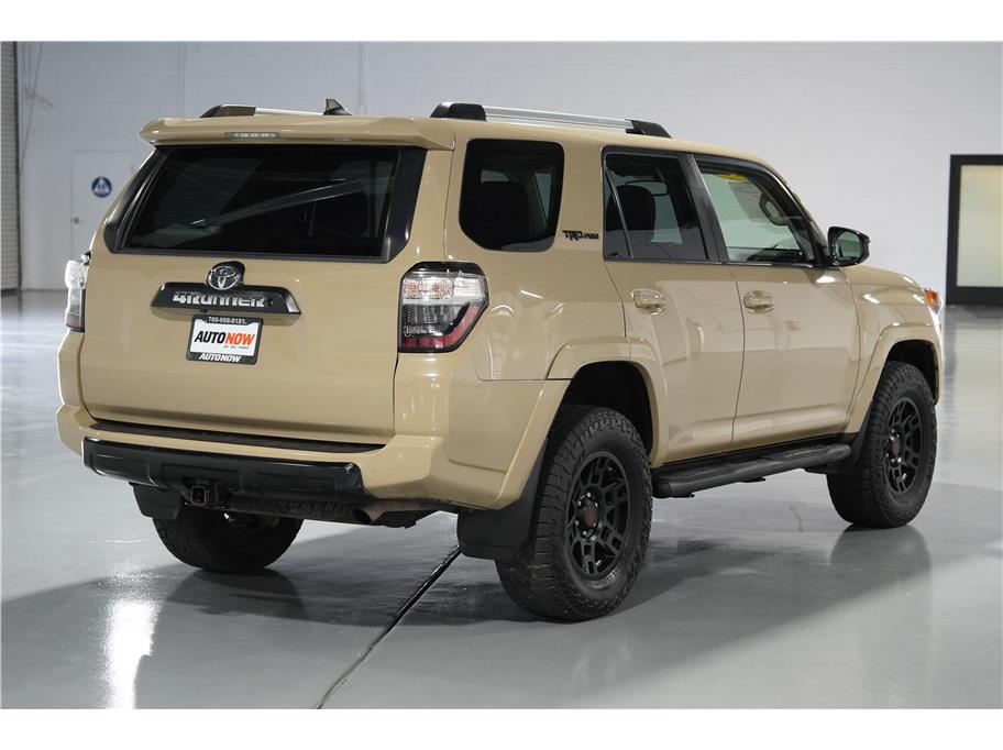 2016 Toyota 4Runner TRD Pro photo 5