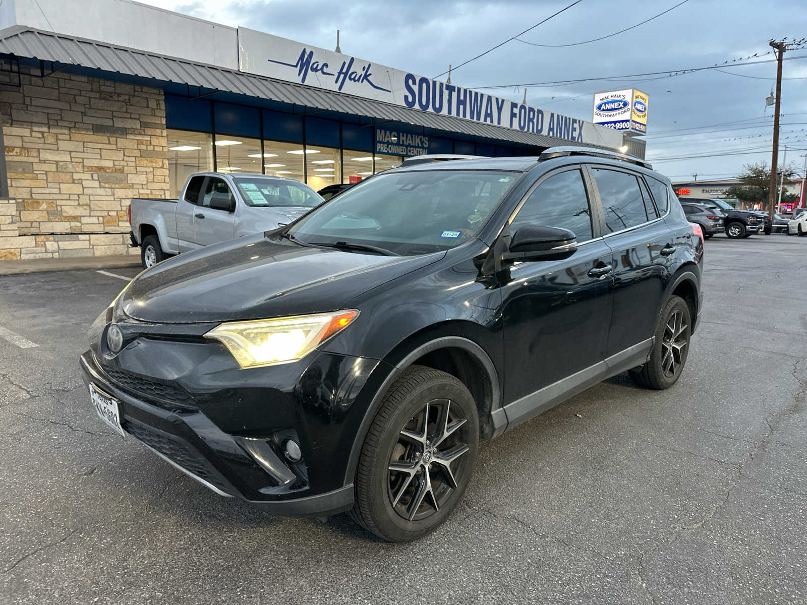 2018 Toyota RAV4 SE