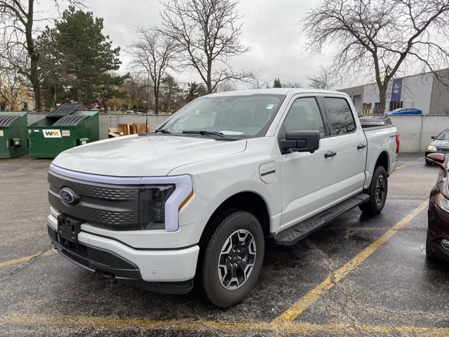 2023 Ford F-150 Lightning XLT