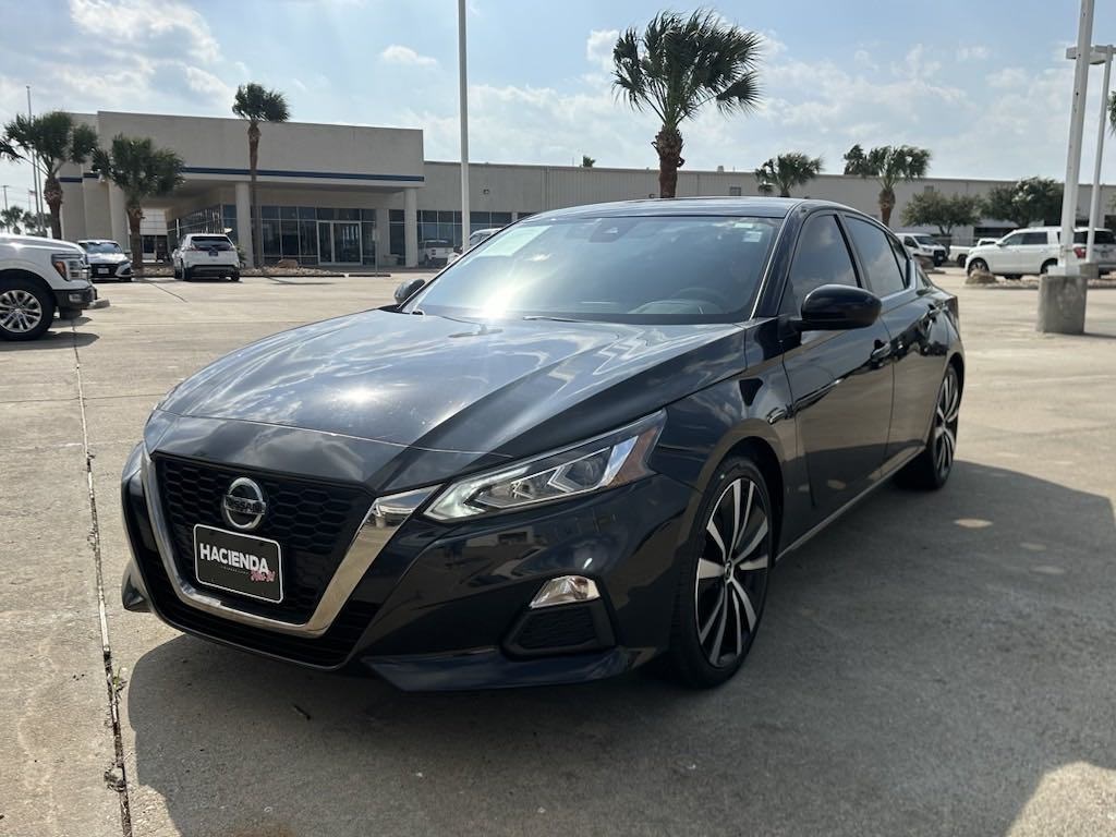 Used 2022 Nissan Altima SR with VIN 1N4BL4CV0NN305092 for sale in Kingsville, TX