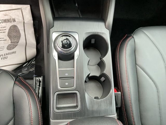 2025 Ford Escape Hybrid ST-Line Elite photo 11