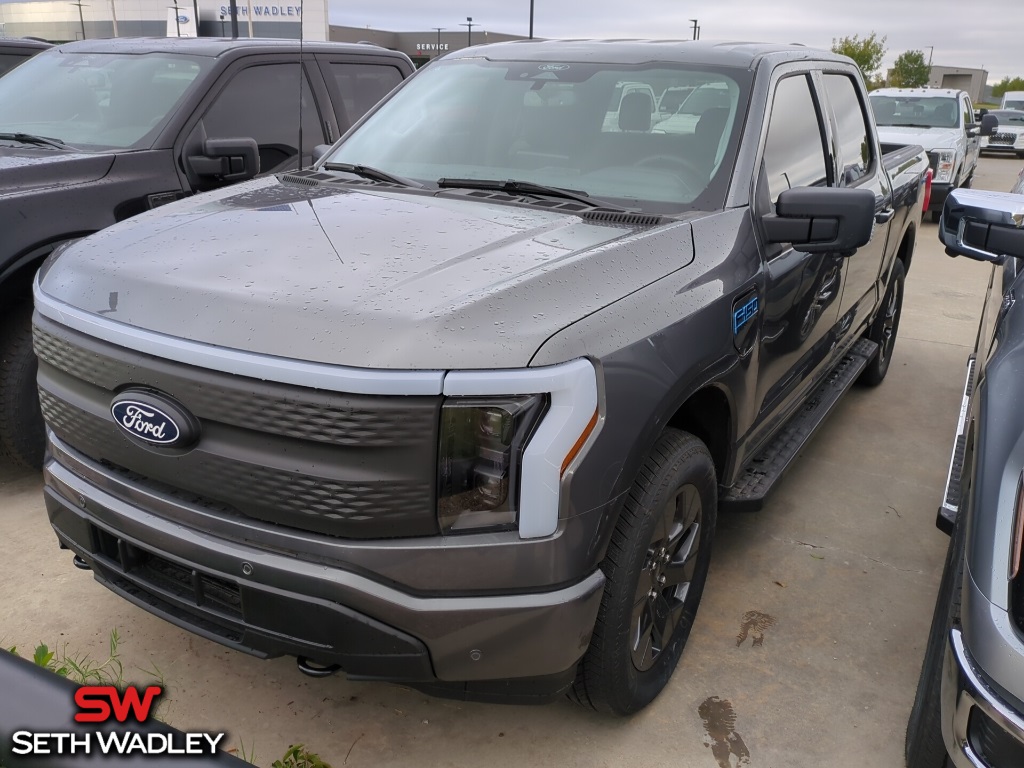 2024 Ford F-150 Lightning Flash