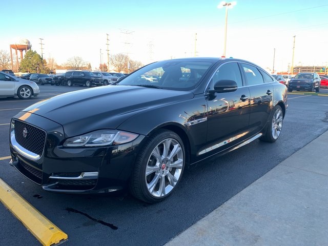 2019 Jaguar XJ R-Sport