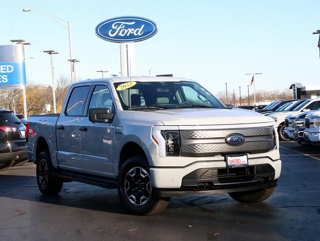 2023 Ford F-150 Lightning XLT