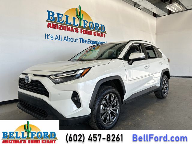 2022 Toyota RAV4 Hybrid XLE