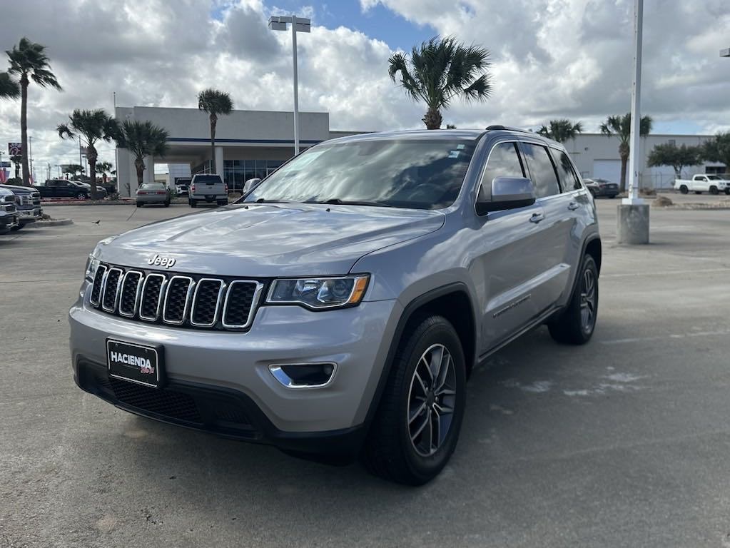 Used 2019 Jeep Grand Cherokee Laredo E with VIN 1C4RJEAG6KC789737 for sale in Kingsville, TX