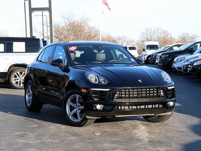 2018 Porsche Macan Base