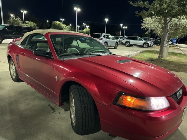 2001 Ford Mustang Deluxe