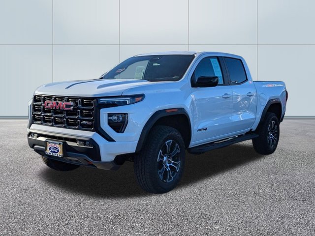 2023 GMC Canyon 4WD Crew Cab Short Box AT4