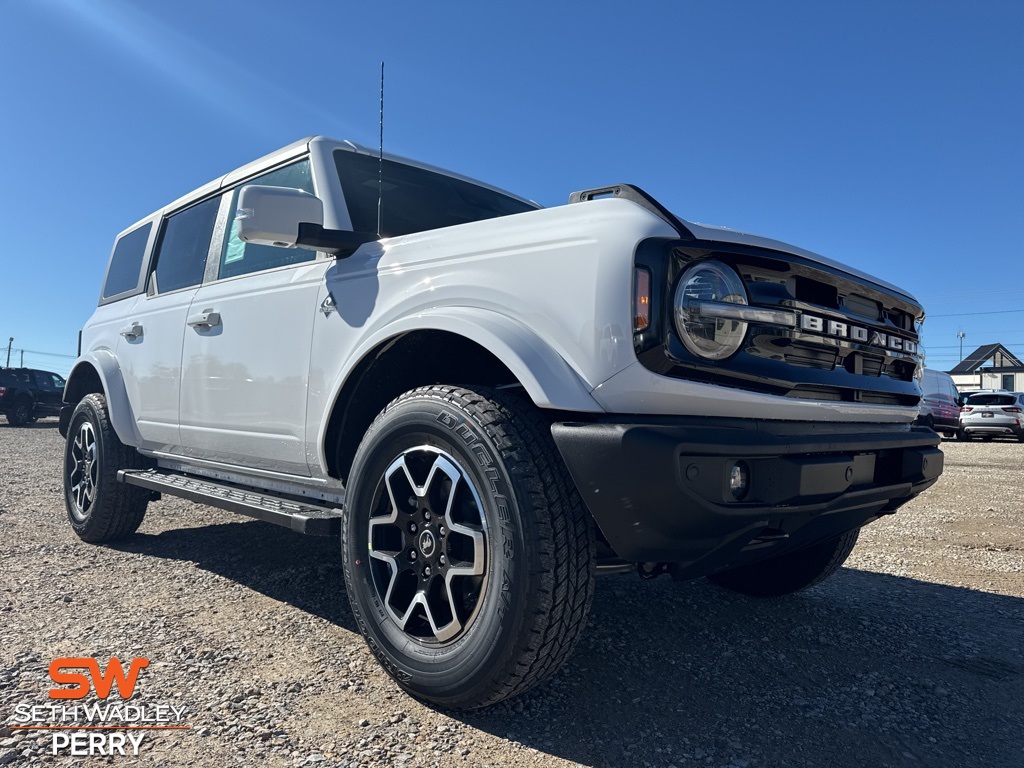 2024 Ford Bronco Outer Banks