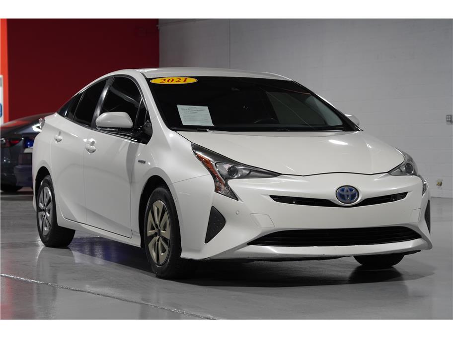 2018 Toyota Prius Two photo 7