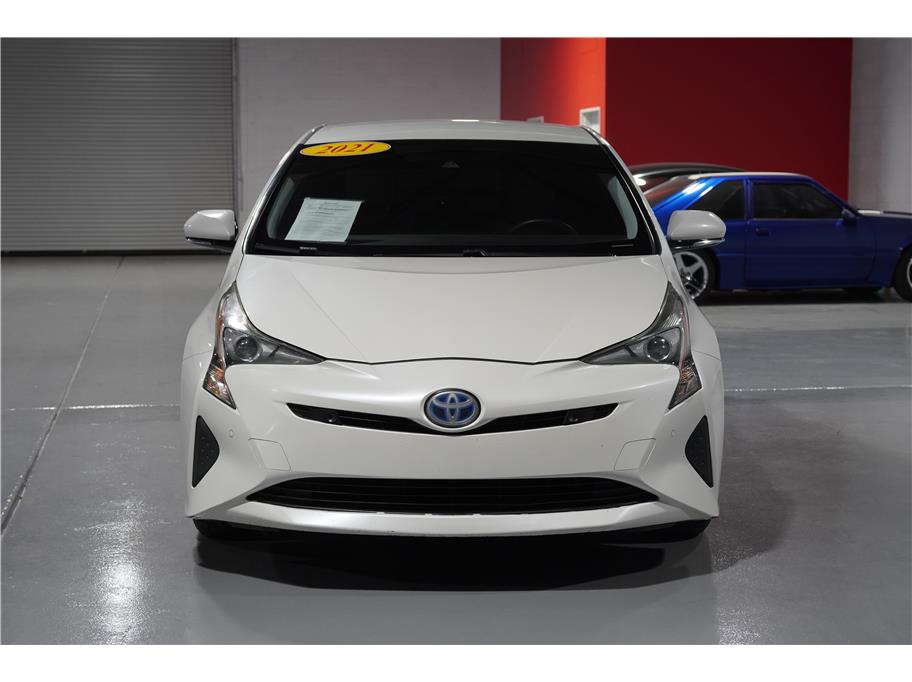 2018 Toyota Prius Two photo 8