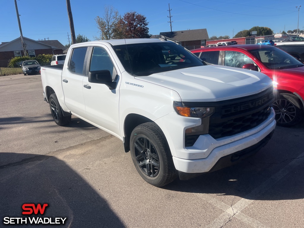 2022 Chevrolet Silverado 1500 Custom