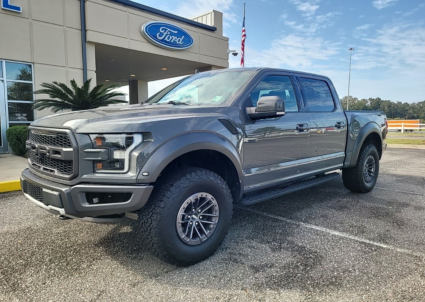 Used 2020 Ford F-150 Raptor with VIN 1FTFW1RGXLFC67257 for sale in Darien, GA