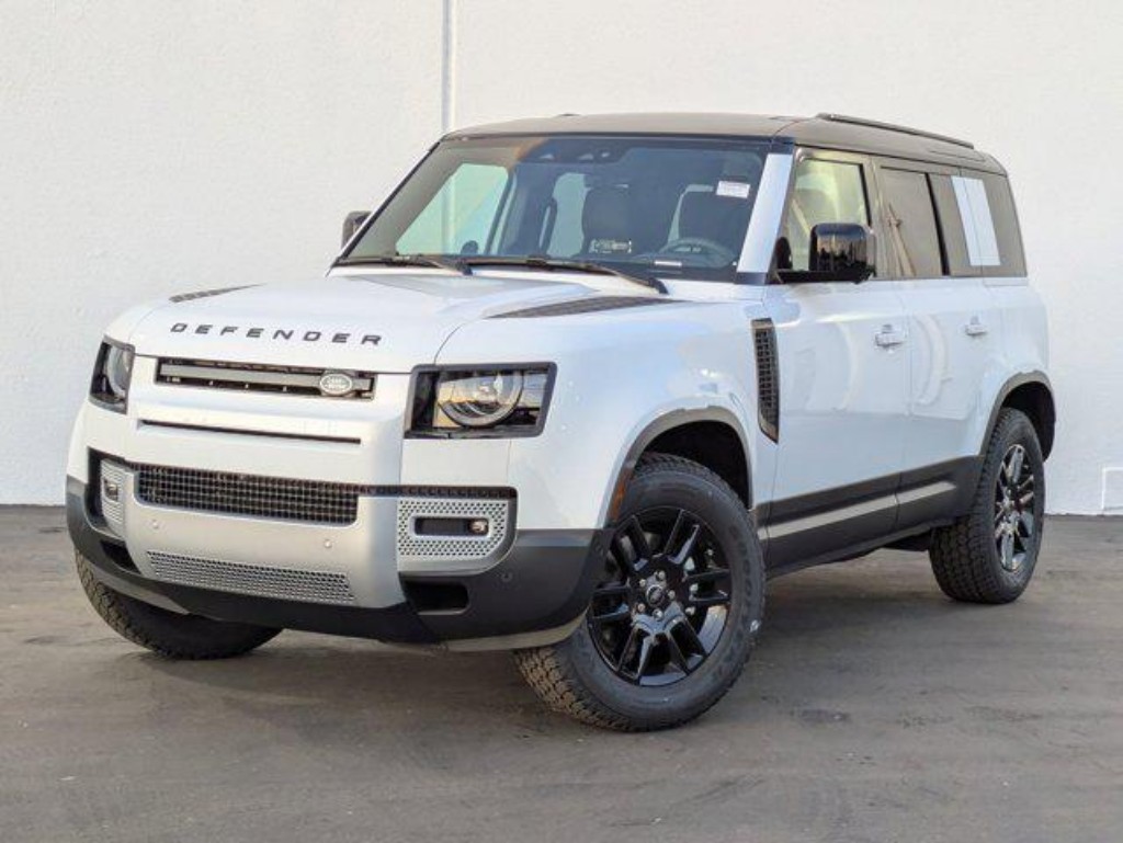2025 Land Rover Defender 110 P300