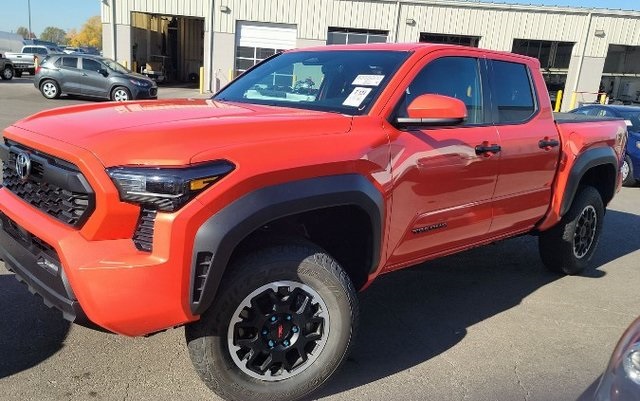 2024 Toyota Tacoma TRD OFF-Road