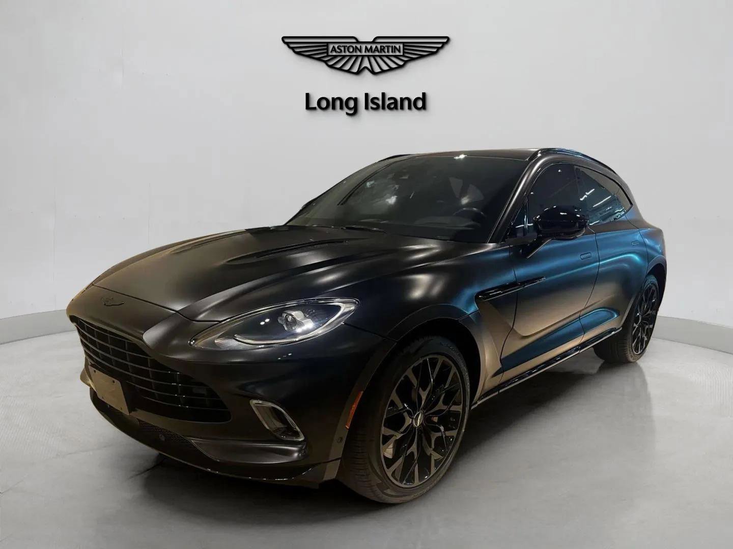 2021 Aston Martin DBX