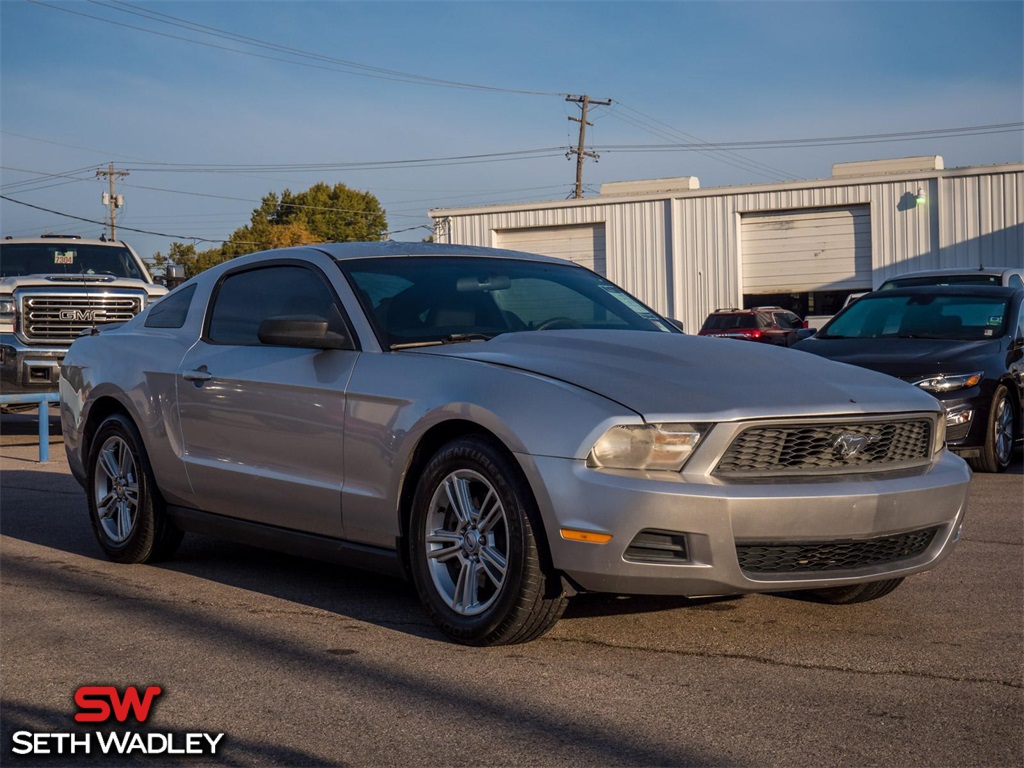 2011 Ford Mustang V6