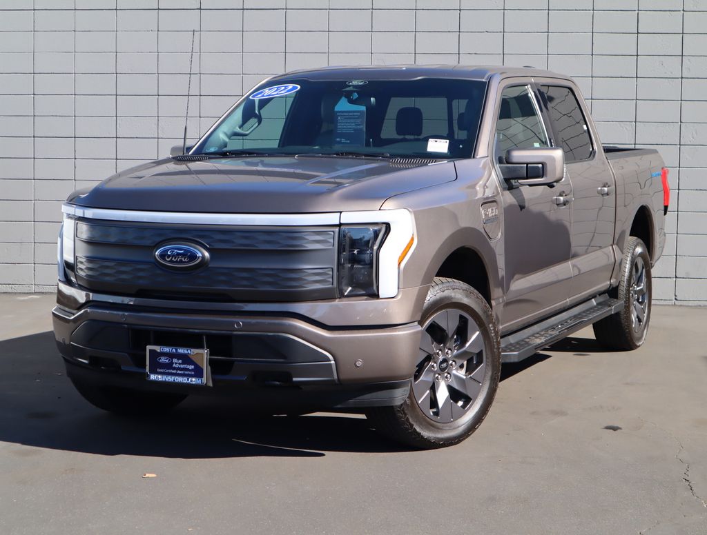 2022 Ford F-150 Lightning LARIAT