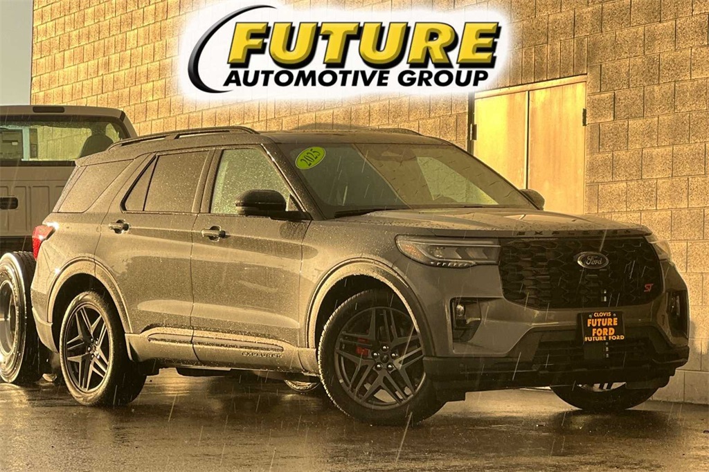 2025 Ford Explorer ST