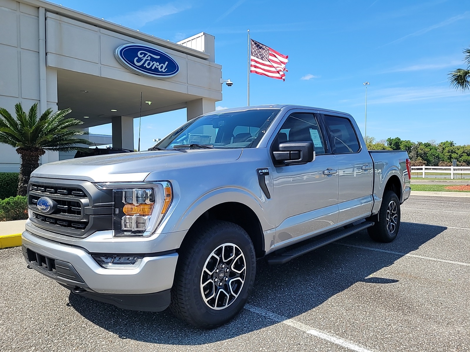 2023 Ford F-150 XLT