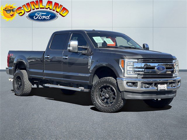 2018 Ford Super Duty F-350 SRW LARIAT