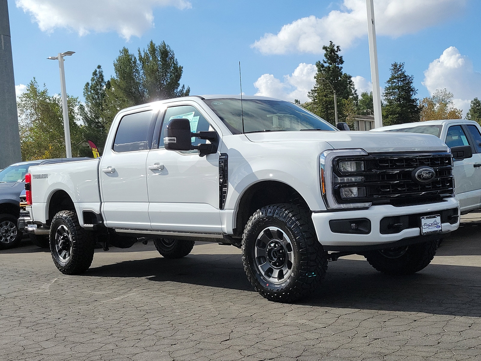 2024 Ford Super Duty F-250 SRW LARIAT