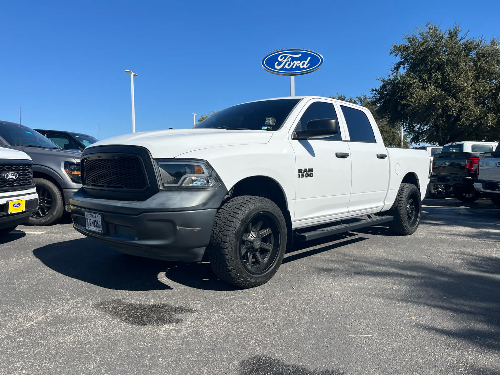 Used 2016 RAM Ram 1500 Pickup Tradesman with VIN 1C6RR6KG4GS155327 for sale in San Antonio, TX