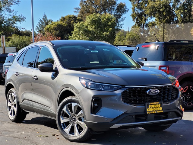 2025 Ford Escape Platinum