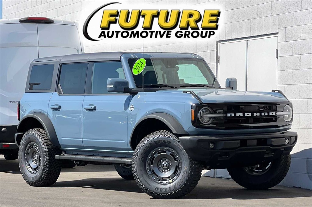 2024 Ford Bronco Outer Banks