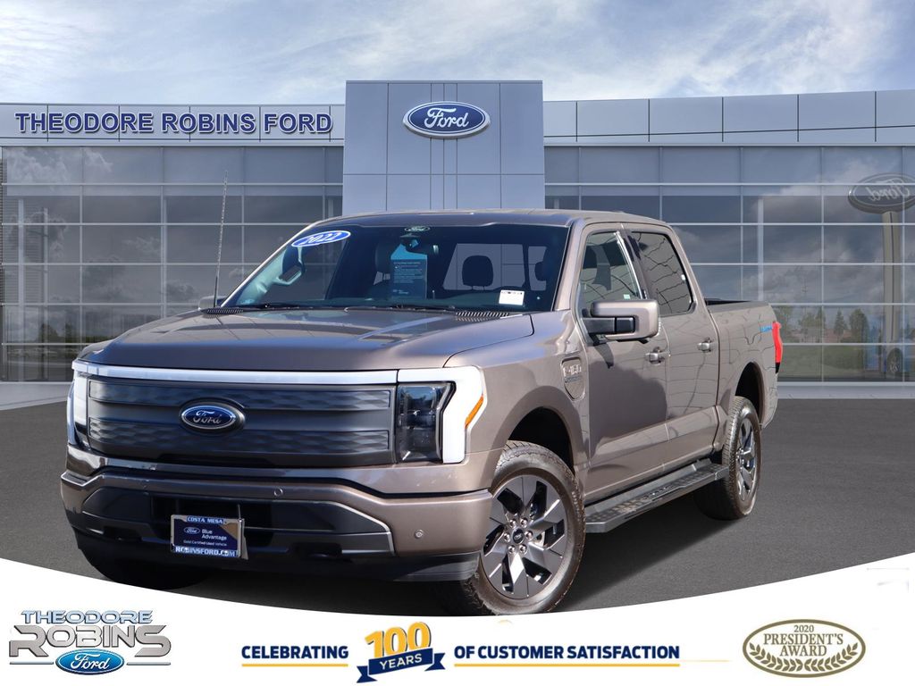 2022 Ford F-150 Lightning LARIAT