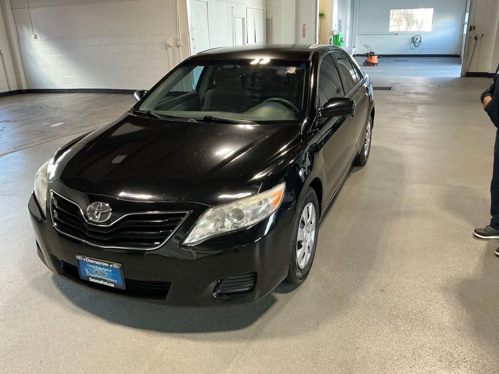 2010 Toyota Camry LE