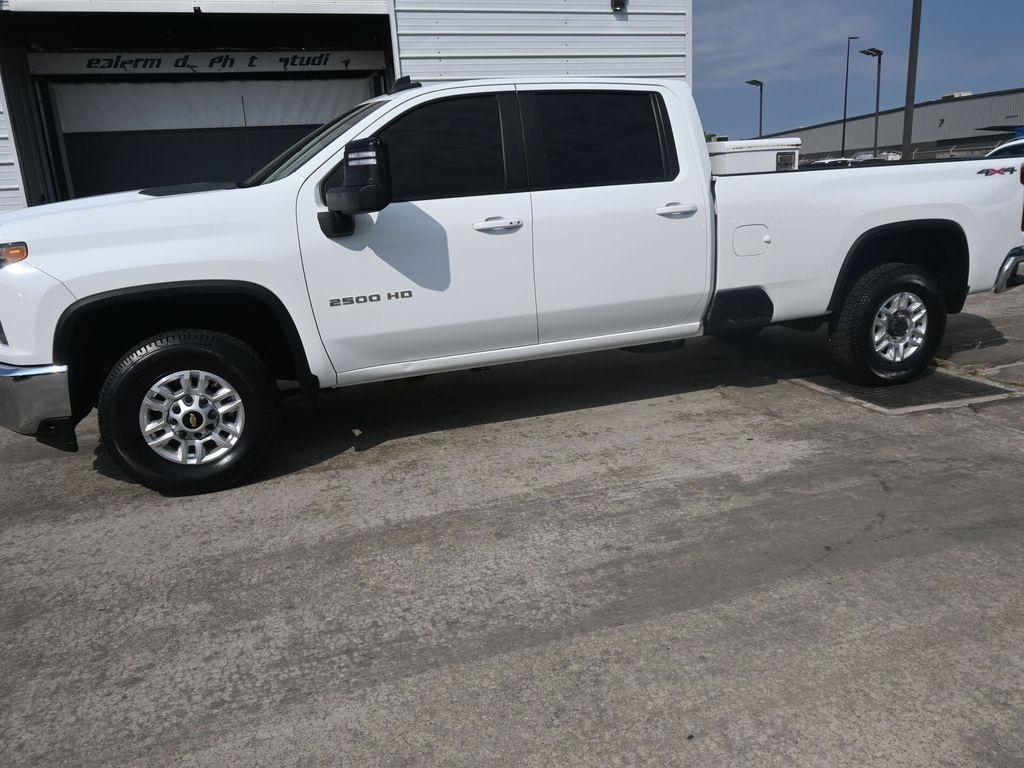 Used 2022 Chevrolet Silverado 2500HD LT with VIN 1GC1YNE7XNF188045 for sale in Houston, TX