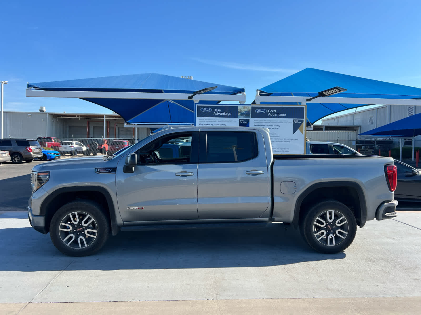 2024 GMC Sierra 1500 AT4