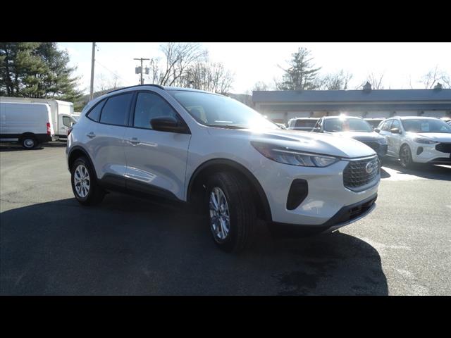 2025 Ford Escape Active photo 3