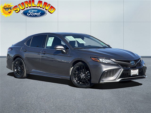 2022 Toyota Camry Hybrid XSE