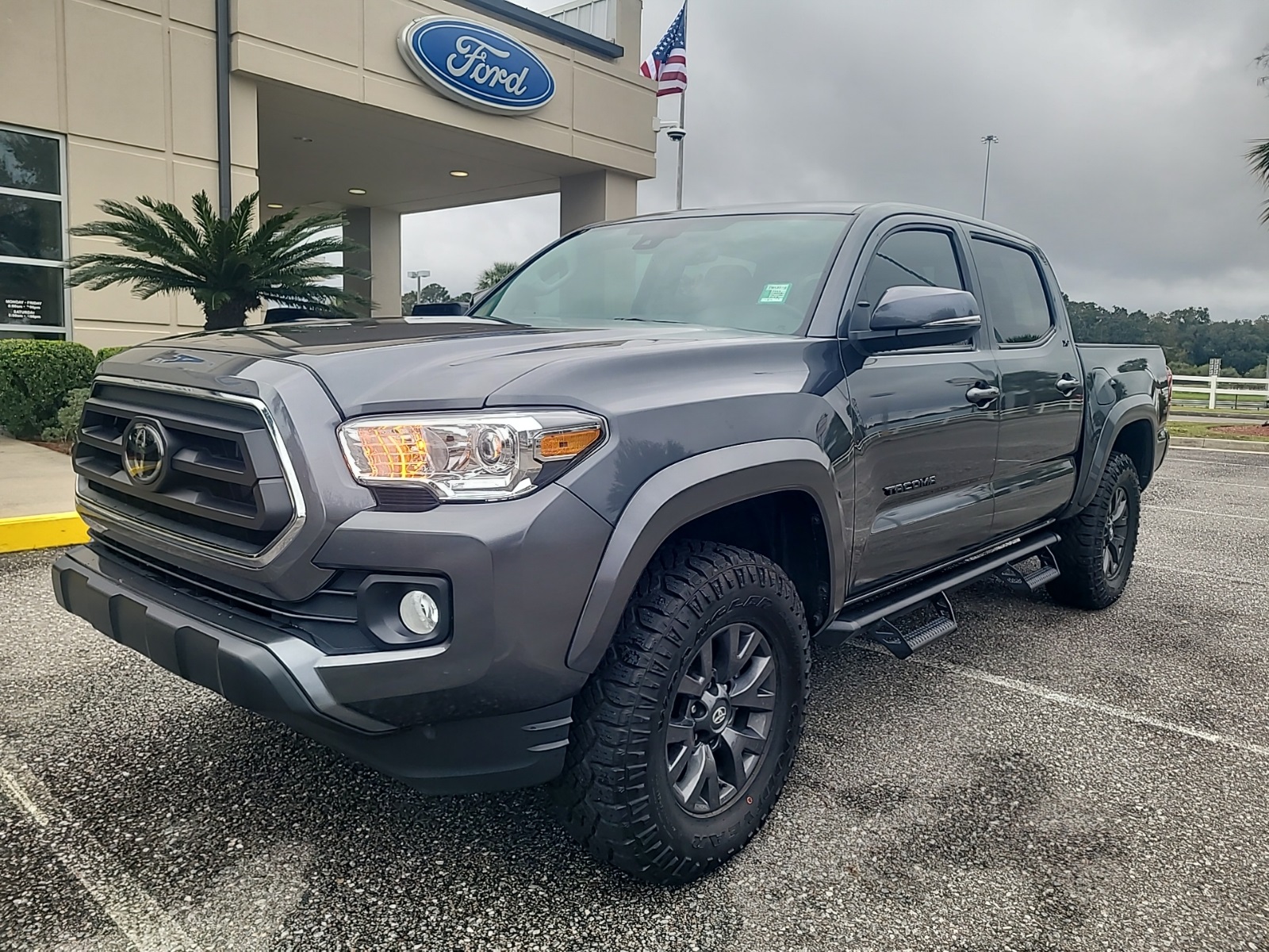 2023 Toyota Tacoma SR5