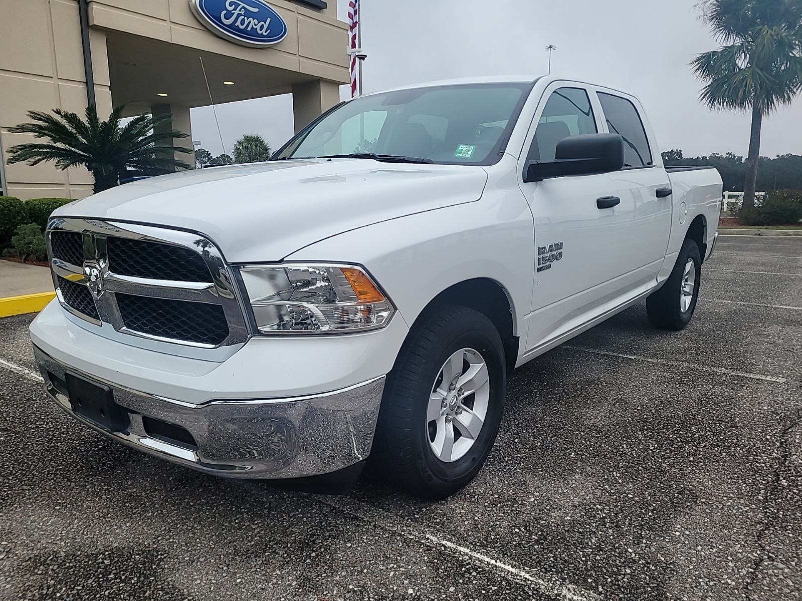 2022 RAM 1500 Classic SLT