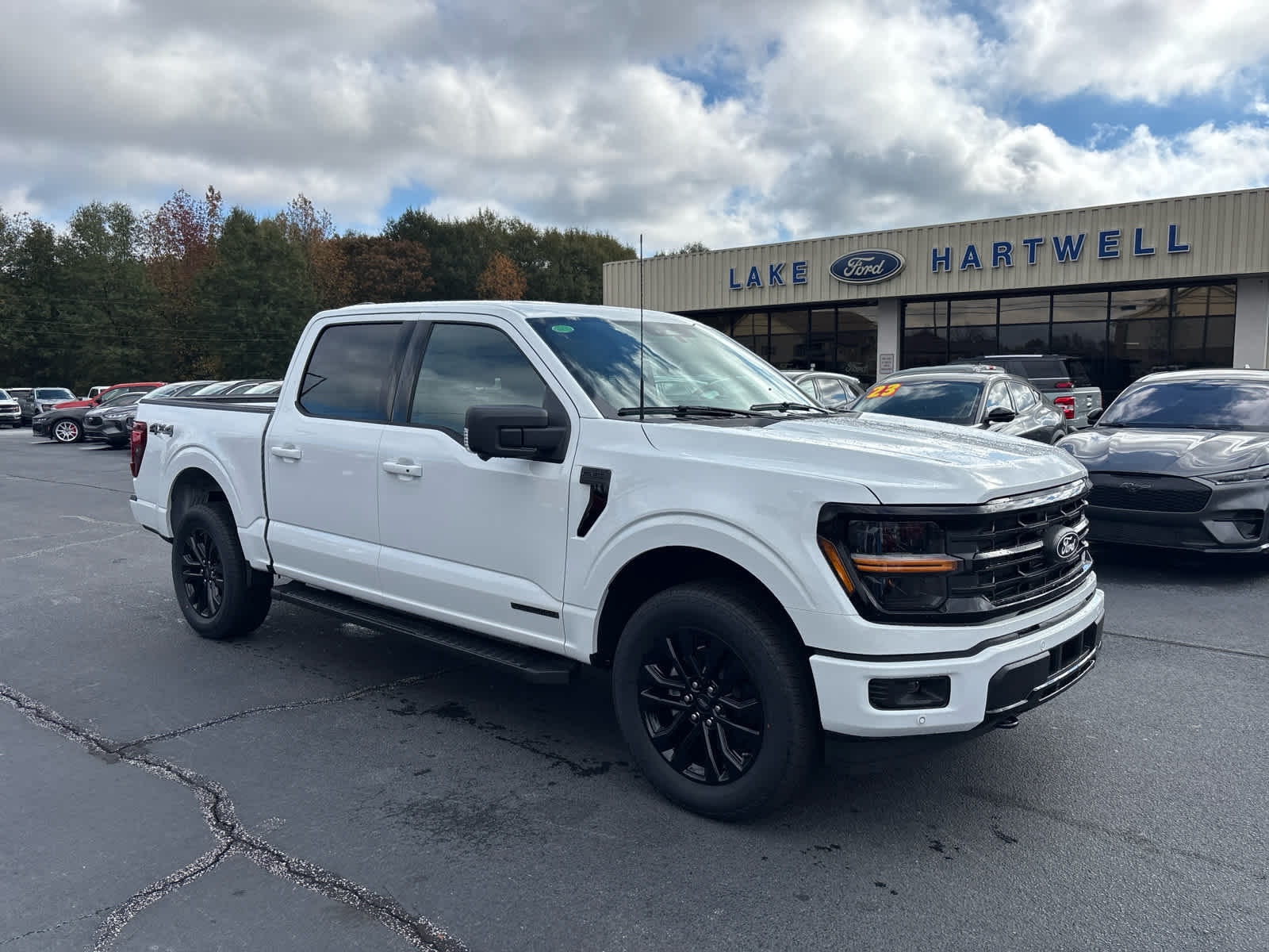 2024 Ford F-150 XLT 4WD SuperCrew 5.5 Box