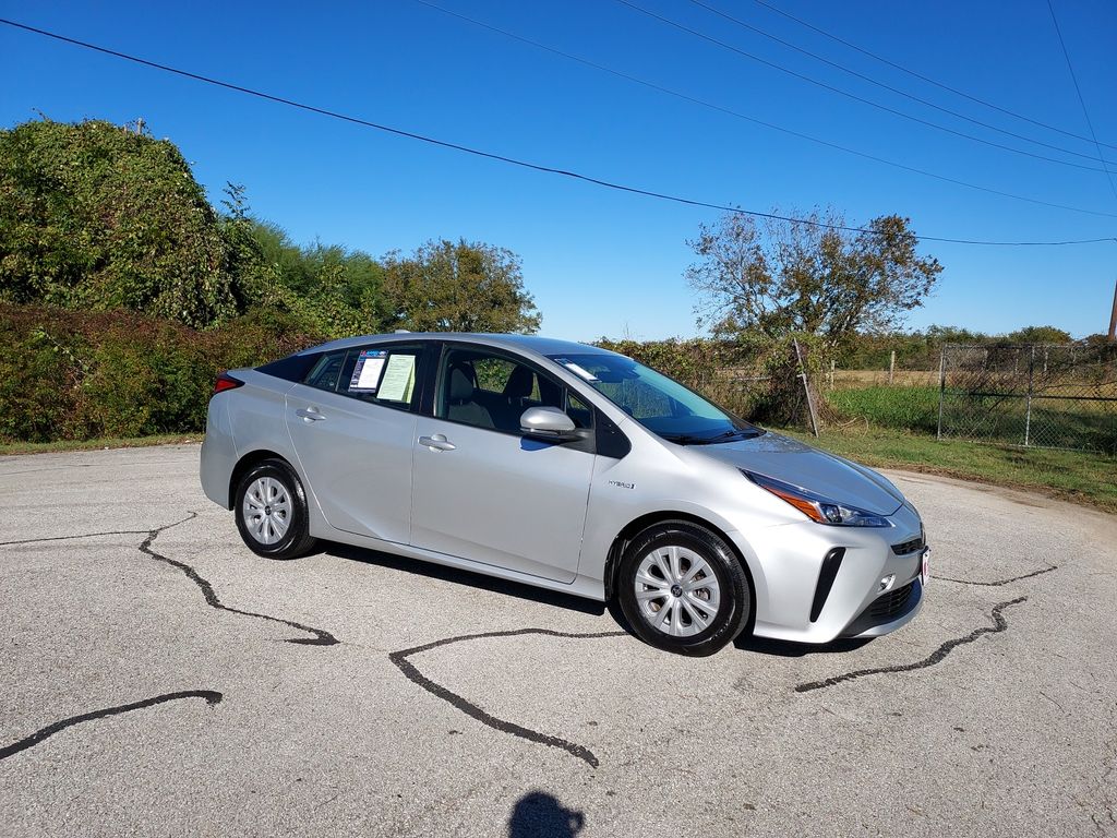 2022 Toyota Prius L Eco